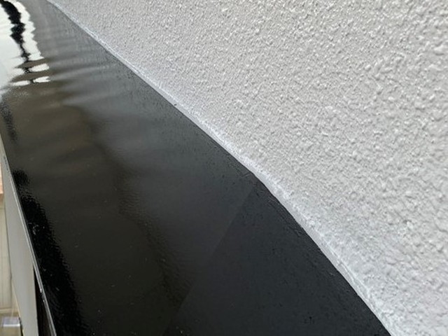 外壁塗装　付帯部塗装　庇