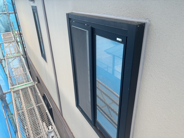 シーリング充填作業