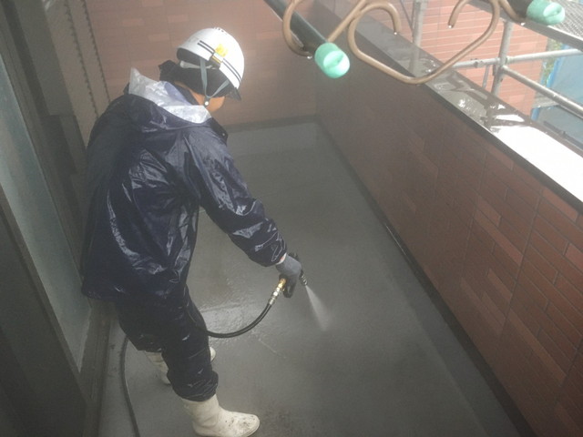 外壁塗装　高圧洗浄