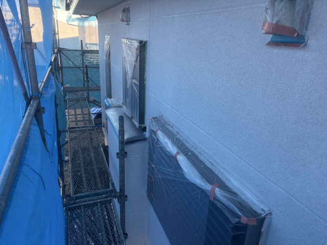 外壁下塗り作業