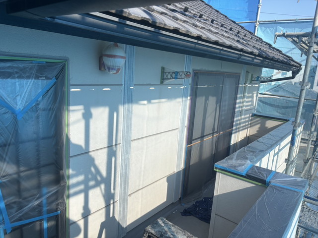 モール板下塗り作業