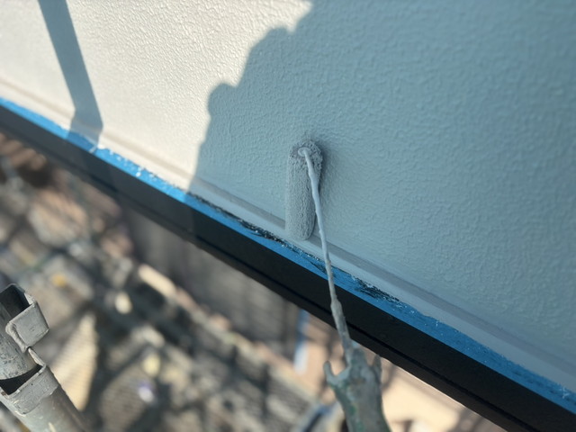 外壁上塗り作業