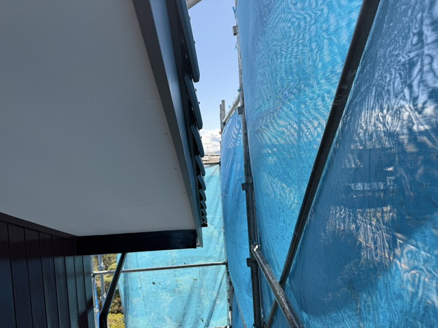 破風板金取付
